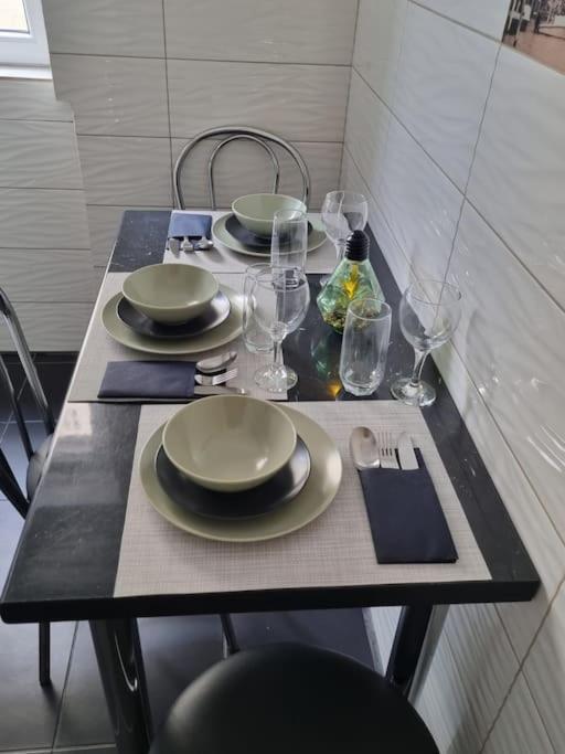 Central Old Town Apartment بوخارست المظهر الخارجي الصورة